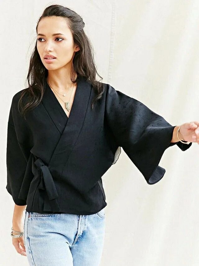 Желтое кимоно асос. Рукав кимоно. Жакеты кимоно 2021-2022. Низ рукава кимоно. Платье с рукавами кимоно.