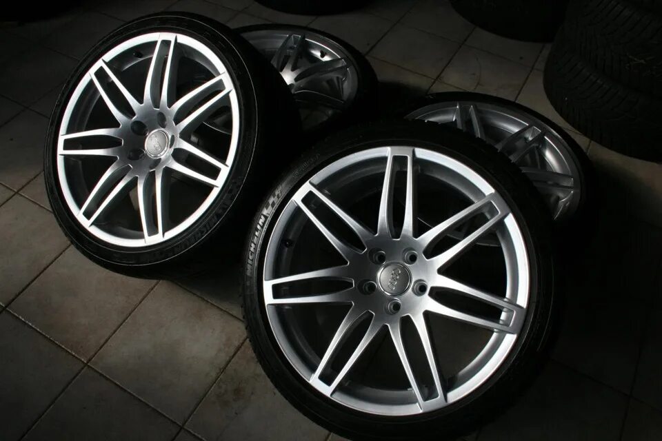 Литье r19. Диски audi rs4. oem диски audi rs4. диски rs4 audi r19. диски ауди rs4 wsp.