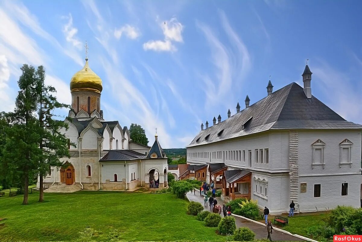 Погода в звенигороде на сегодня. Сторожевский монастырь в Звенигороде. Саввино-Сторожевский монастырь. Савостаржевский монастырь. «Ансамбль Саввино-Сторожевского монастыря».