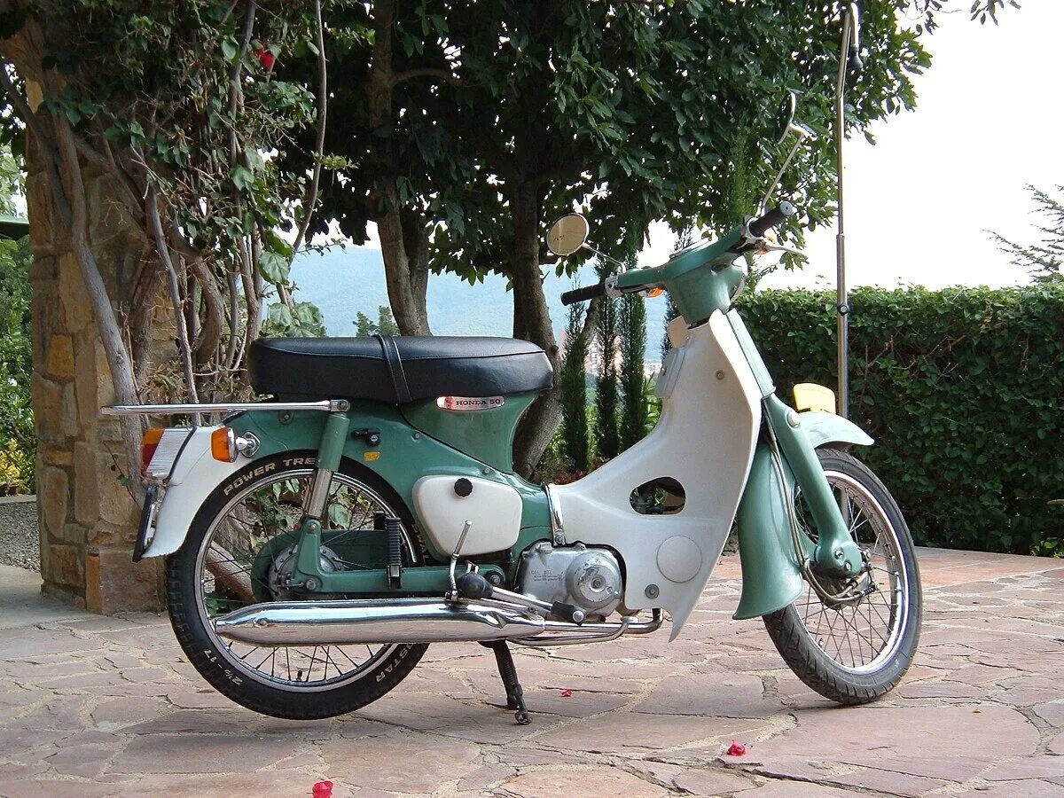 Мопед honda super cub. Honda super cub 125 2022. Мопеды хонда каб. Honda super cub 1958. Honda мопед honda super cub c125.