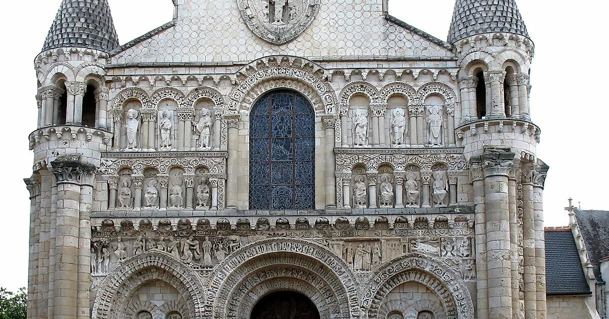 Ля гранде даме. Нотр дам ля Гранд, Пуатье, Франция, 11-век. Церковь notre-Dame la grande, Пуатье. Нотр дам ла Гранд в Пуатье (11—12 ВВ.).