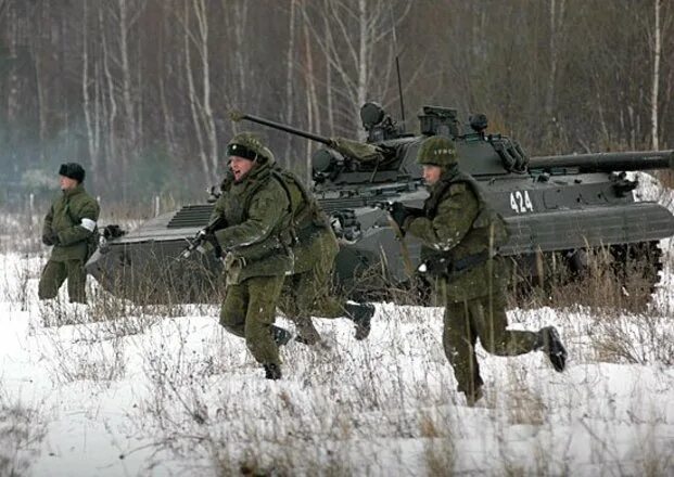 Сухопутные войска учебные центры. Св войска. Современные Сухопутные войска чёрно белое. Какой офицер РФ здавал наши войска все. Military Gallery.