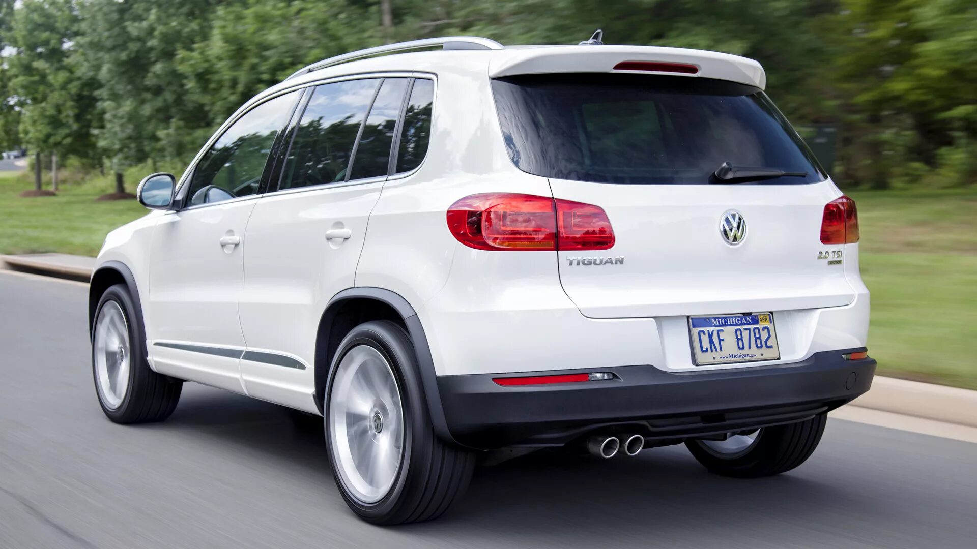 Volkswagen tiguan 2014. VW Tiguan 2015 r-line. Volkswagen Tiguan r line 2015. VW Tiguan 2014 r line. Tiguan 4motion.