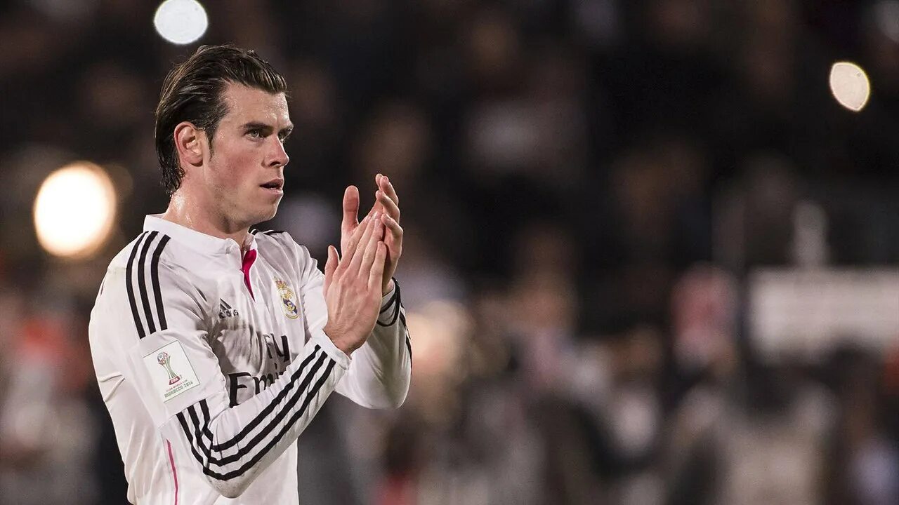 Бейл. Бэйл сердечко. Картинки футболисты Бейл. Bale 2012 2013.