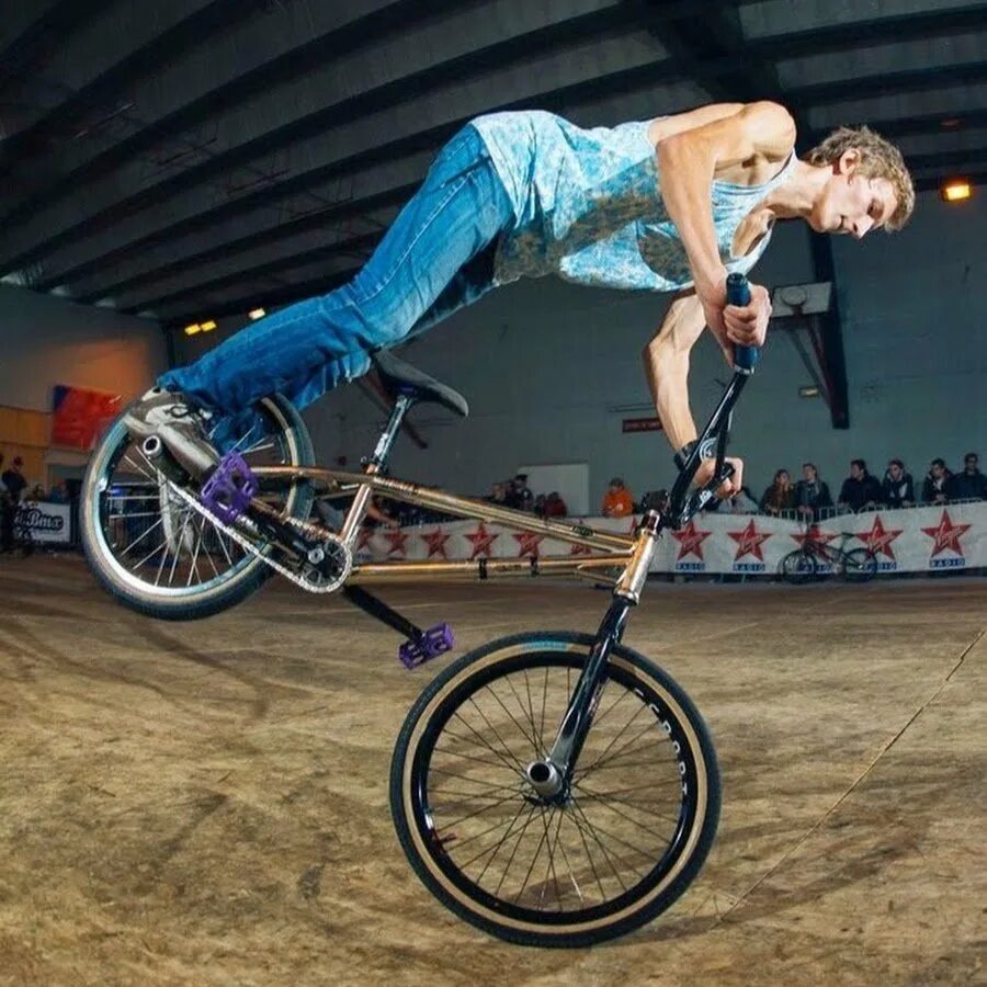 Бмх Флэтлэнд. BMX Flatland 210кг. Бмх велосипед трюковой 18.2. Стант на бмх. Трюк летающий велосипедист