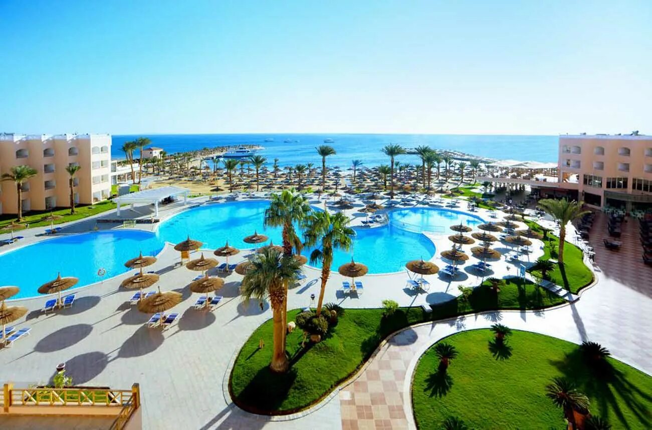 Sea star beau rivage 5*. Beach albatros resort 4 хургада. Royal star beach resort египет. Роял стар бич резорт хургада. Миракл резорт хургада.