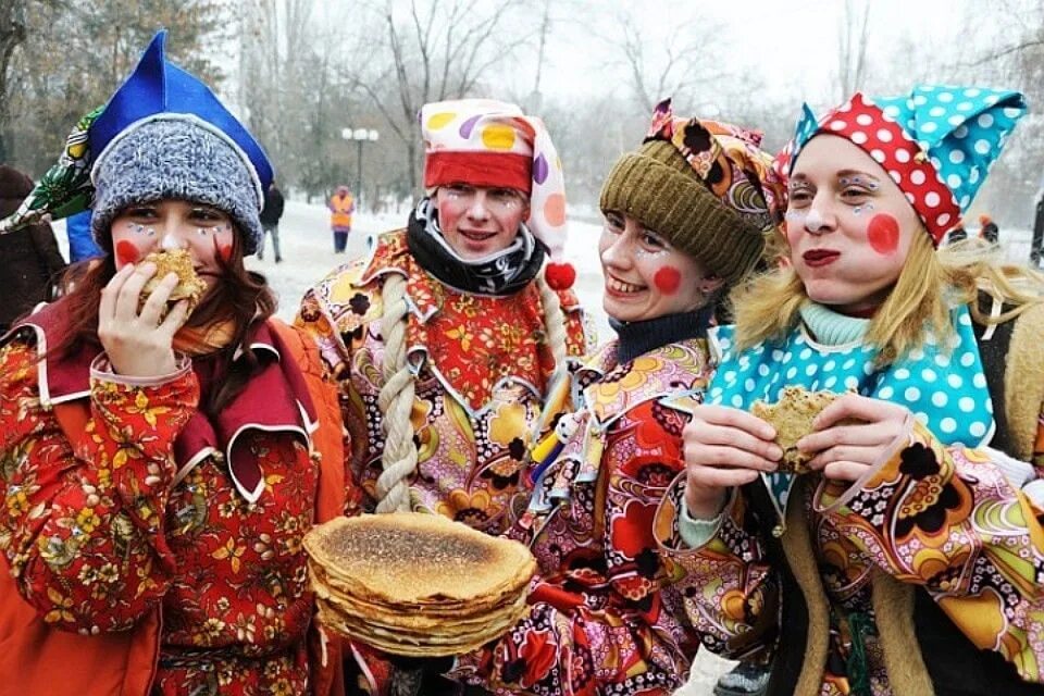 Народное гулянье или гуляние. Масленица. Праздник Масленица. Празднование Масленицы. Народные гуляния на Масленицу.