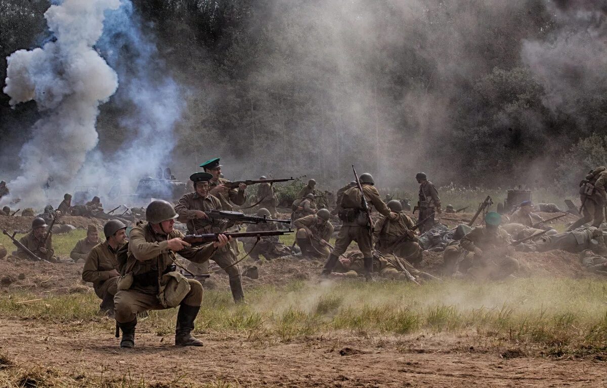 10 сражений великой отечественной войны. Поле боя. Военный бой. Поле бояоя.