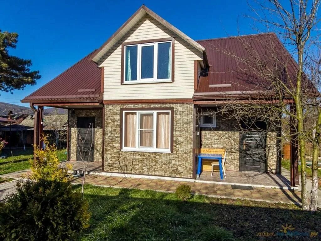 Село белогорье воронежская область. 1. 5 этажный дом 10 на 10 комбинированный шале. Дома белогорья. Дом шале 1.