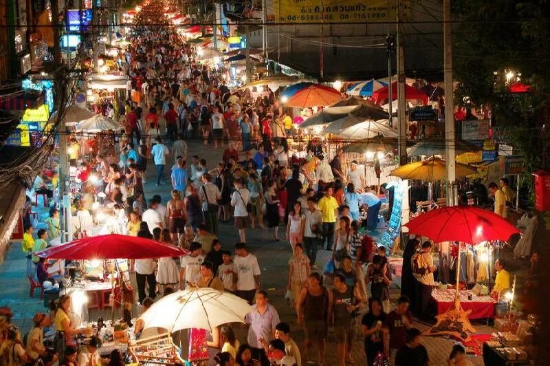 Месяц в бангкоке. Рынок Чатучак в Бангкоке. Чатучак рынок в Тайланде. Ночной рынок Тайланд. Рынок Чатучак (г. Бангкок).