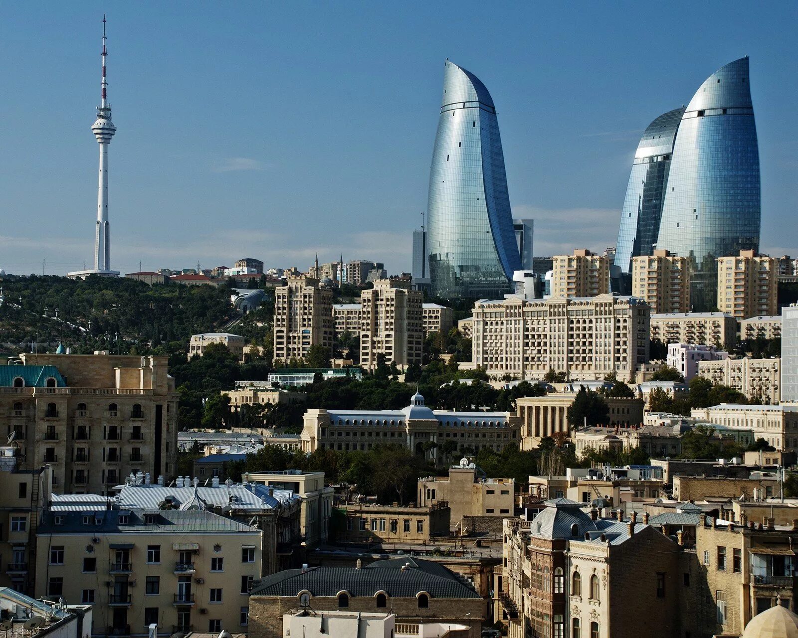 Азербайджан города. Башня Азейбарджан. Баку башни. Башни Близнецы Баку. Бакинская башня Азербайджан.