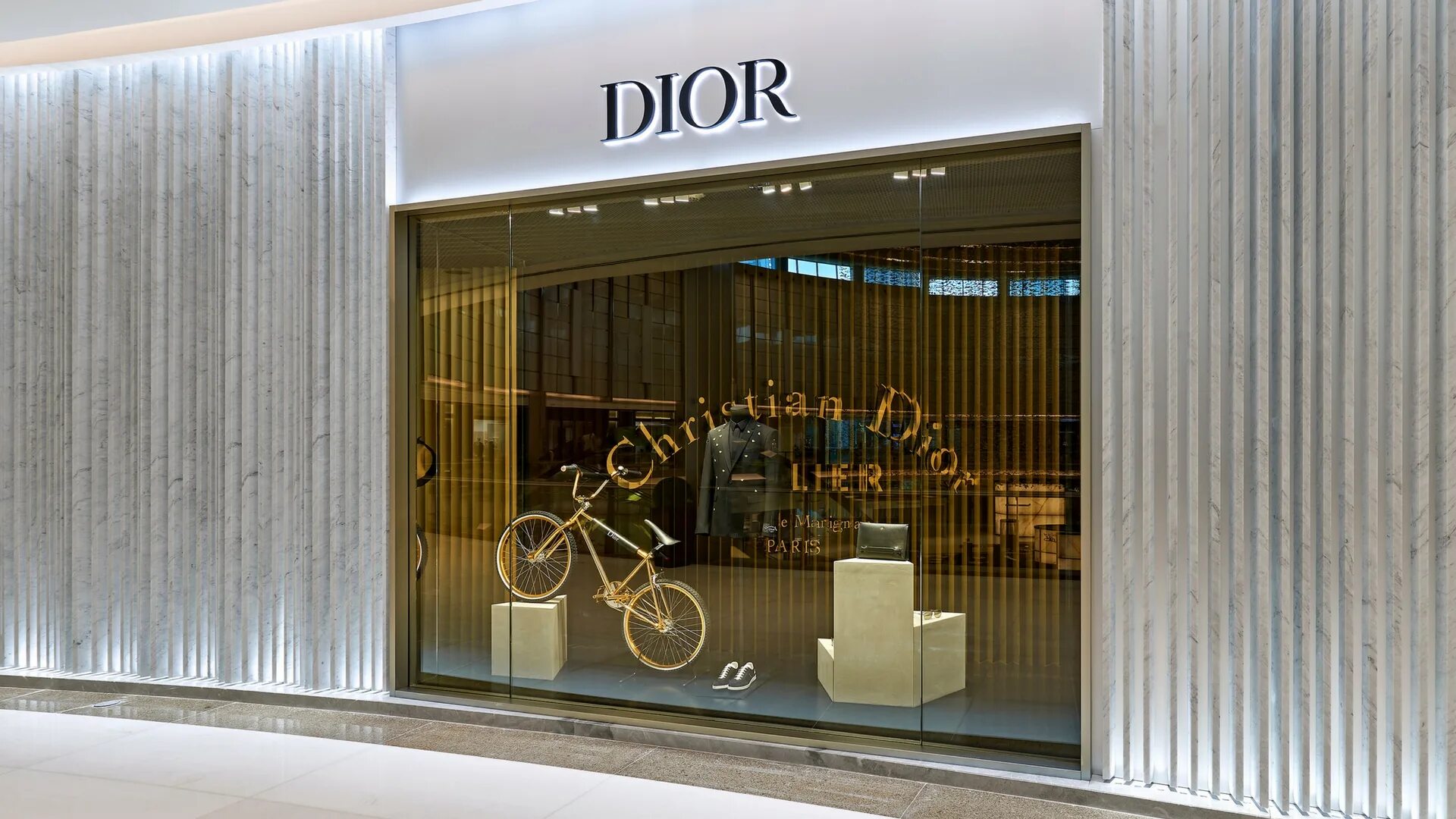 Dior Dubai Mall. Dior Дубай Молл. Бутик диор в Дубае. Nammos Dubai Dior. Бутики в дубае