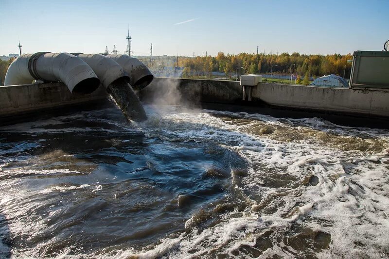 Сточные воды что это. Бытовые сточные воды. Промышленные сточные воды. Бытовые и промышленные сточные воды. Сточные воды загрязнение.