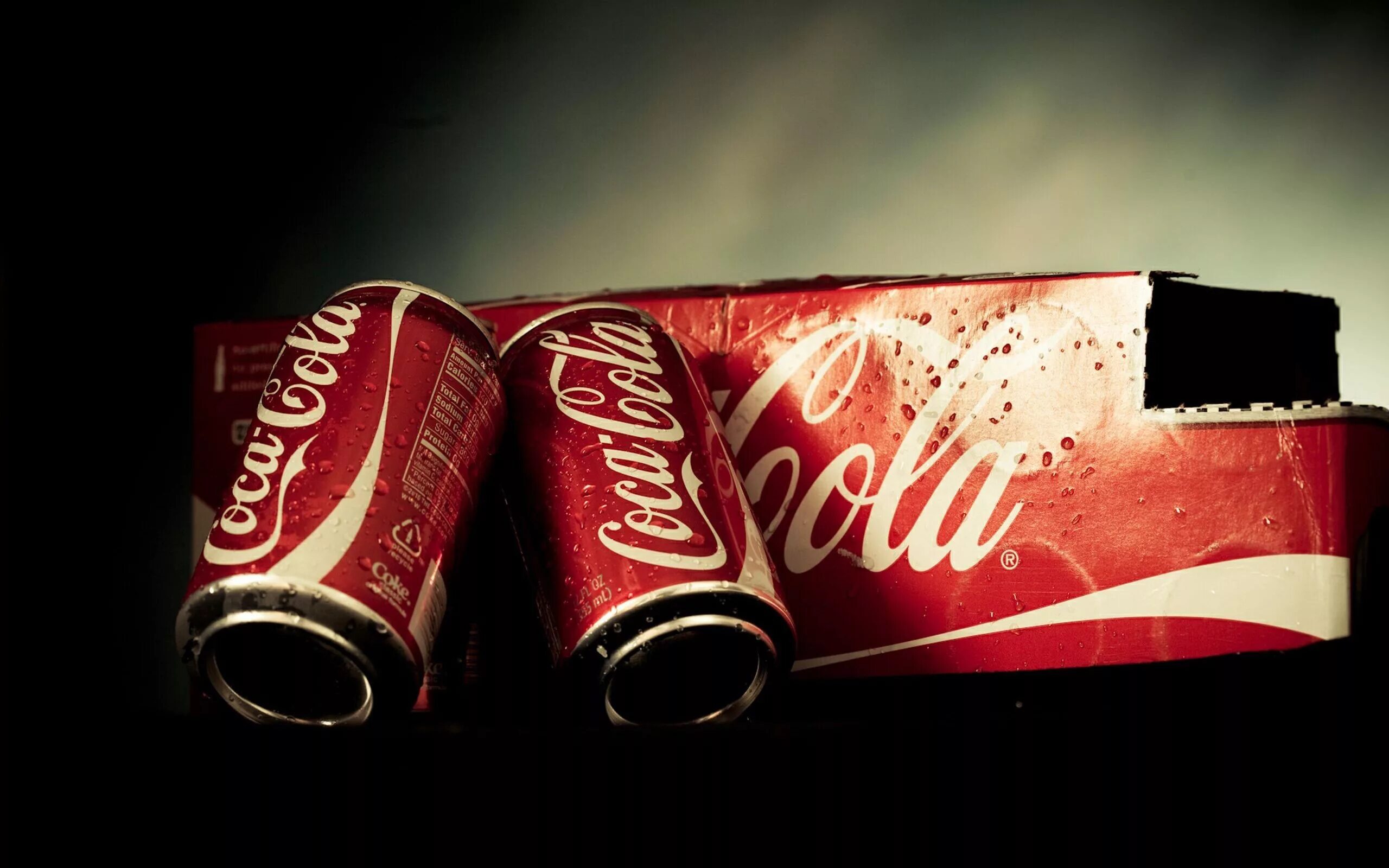 Обои coca cola. Фрэнк Робертсон Кока кола. Разноцветная Coca Cola. Кока кола текстура. Банка колы текстура.