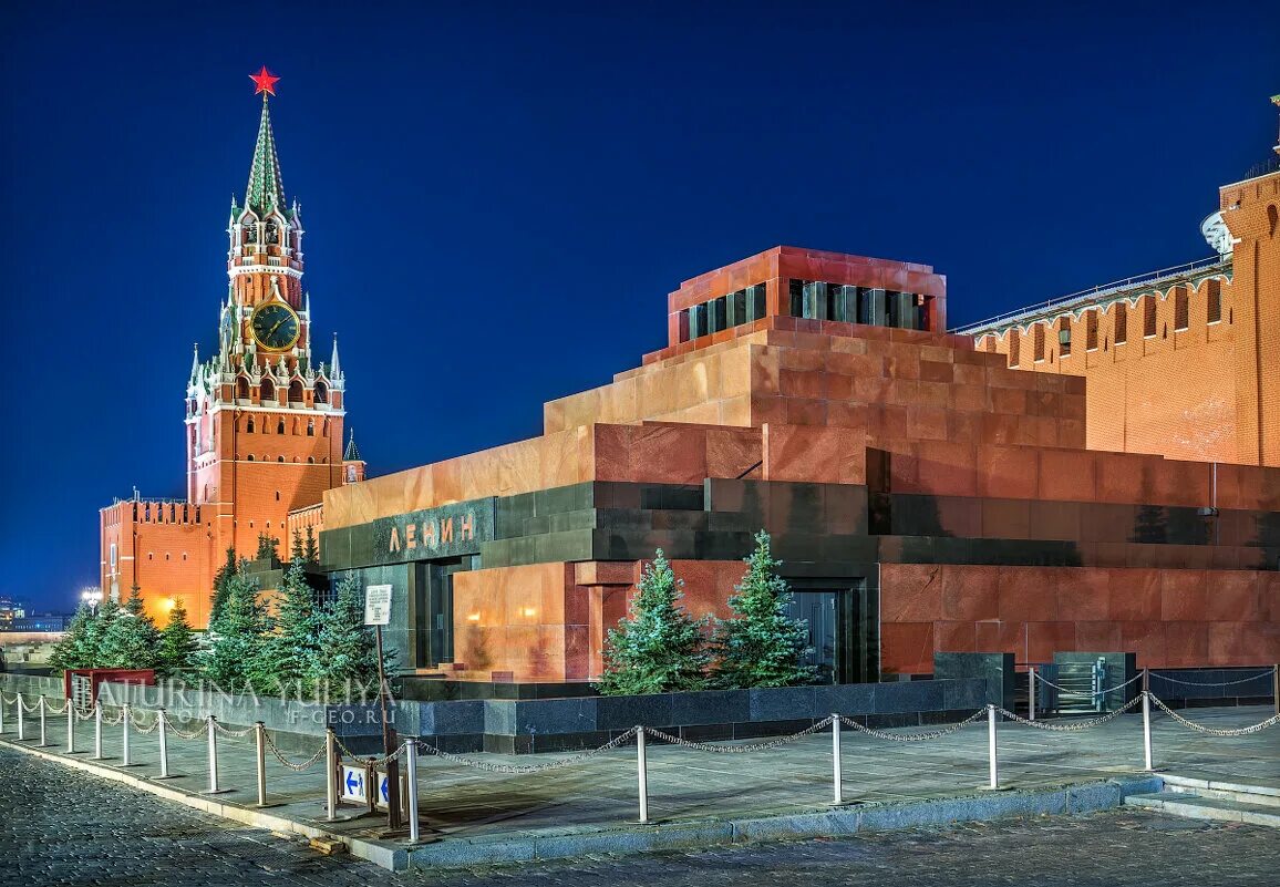 Мавзолей в. Сенатская башня московского. Башня мавзолея. Сенатский дворец московского кремля площадь. Сенатская башня красная площадь.