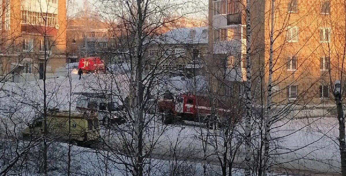 Аварийная ухта. Советская 16 ухта. взрыв в ухте 2025. взорвался дом на декабристов 14. ухта дом советская 1 трещины.