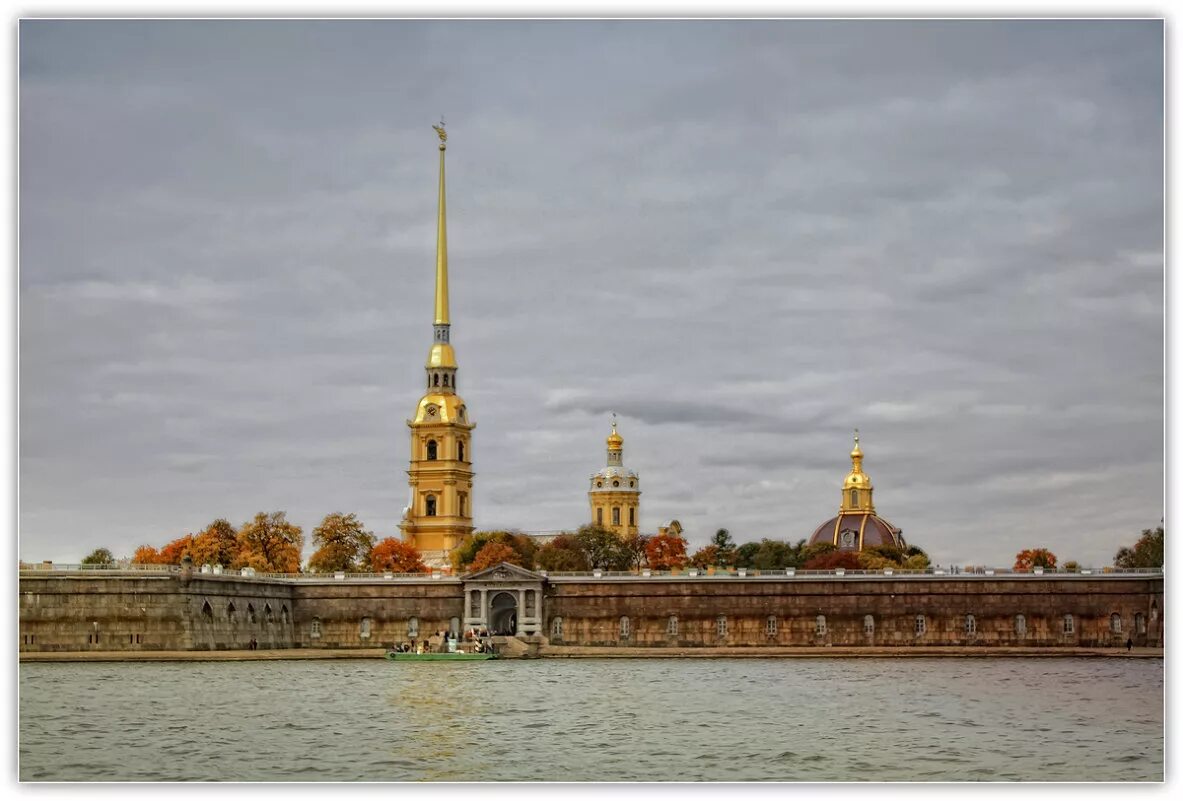 Кавальер петропавловской крепости. Петропавловская площадь санкт-петербург. Сооружения петропавловской крепости. Сооружения петропавловской крепости. Горьковская петропавловская крепость.