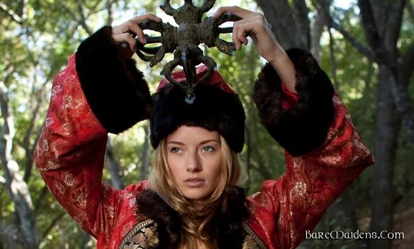 Эротический ритуал обнаженной Gadriella