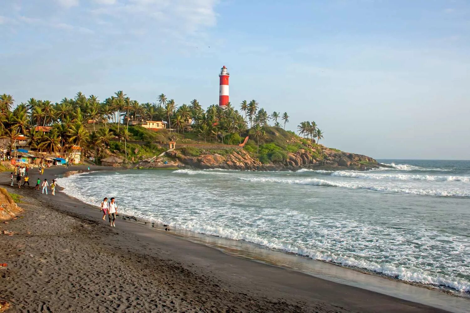Coast areas. Керала пляж Ковалам. Пляж Ковалам в Керале Индия. Тривандрум пляж Варкала. Штат Керала Ковалам.