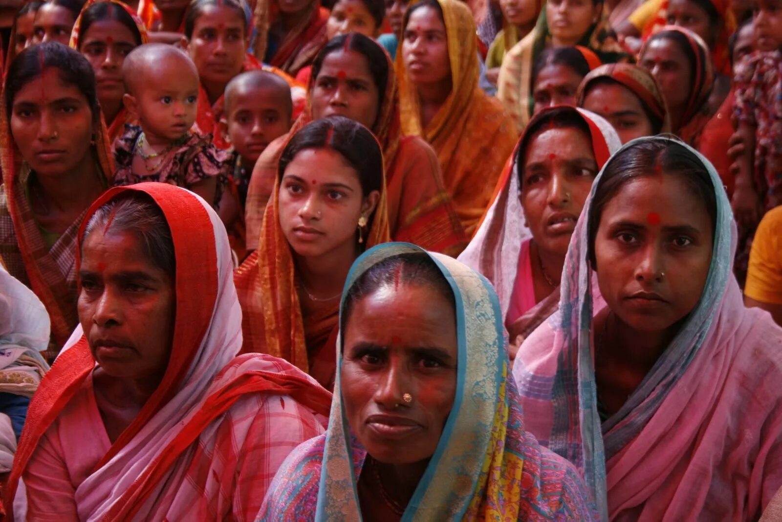 Бенгальцы женщины. Бангладешцы. Бангладеш жена. Красивые девушки бангладеш. Бангладеш женщины.
