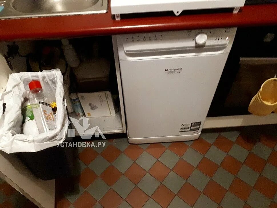 Транспортировка посудомоечной машины. Посудомоечная машина напольная. Перевезти посудомоечную машину. Стиральная и посудомоечная машина. Посудомоечная машина в багажнике.