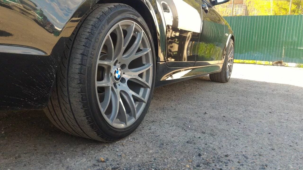 Размер диска шина 275 35 19. 245 45 17. BMW. 245/45 R18 BMW e60. Колёса 245 40 19. 245/40 R19.