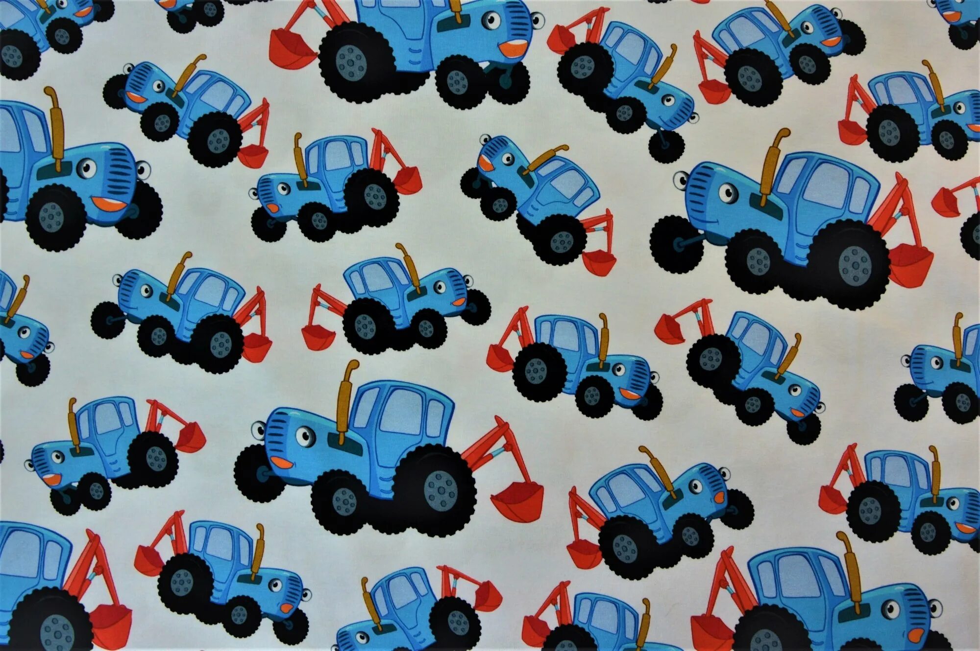 Синий трактор маленький для малышей. Кулирка синий трактор. Синий трактор ТРАКТОРЕНОК. Габор синий трактор. Ткань синий трактор.