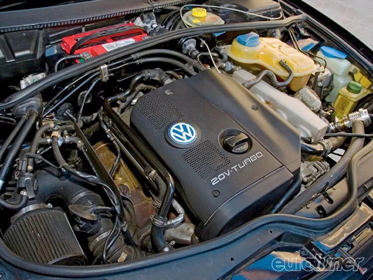 Turbo passat. Мотор Пассат б5 1.8. VW b5 1.8t. Пассат б5+ 1.8 турбо подкапотка.