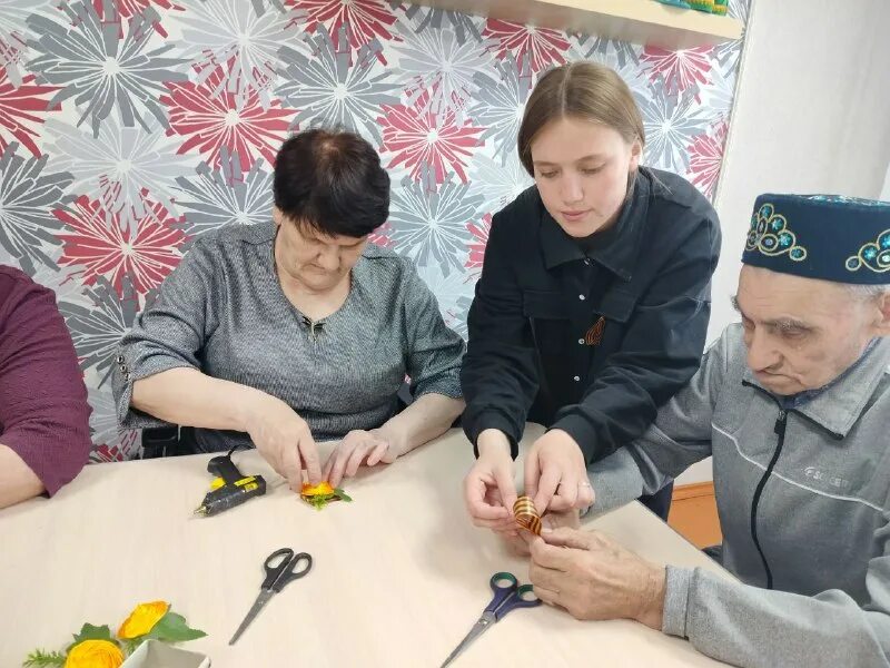 Ботанический интернат красноярск. Учитель собирается. Настольные игры дом-интернат. Дом престарелых sm-pension. Частный дом инвалидов в ульяновске 88007754613.