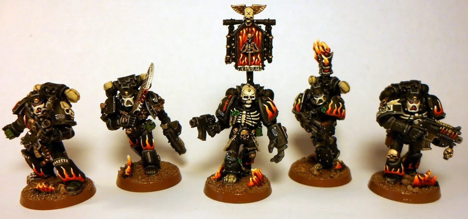 Легион проклятых warhammer. Проклятый легион вархаммер 40000 миниатюры. проклятый легион вархаммер 40000. легион проклятых wh40. легион проклятых warhammer 40000.