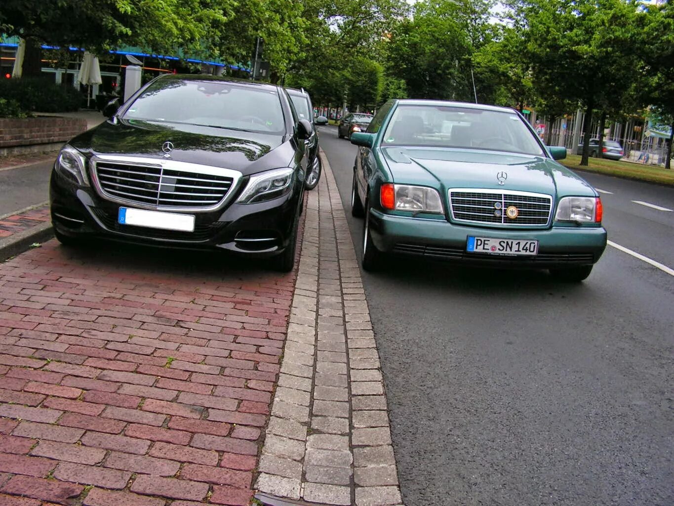 Mercedes s350 2007. Аурус амр 001. 222 страна. А001аа116. Mercedes benz s class w222.