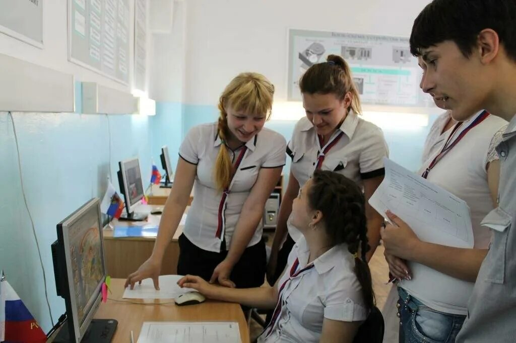 Техникумы и колледжи после 9 класса. Профессиональное училище. профессии колледжи после 9 класса. пту колледж техникум. ростовская область техникум колледж.