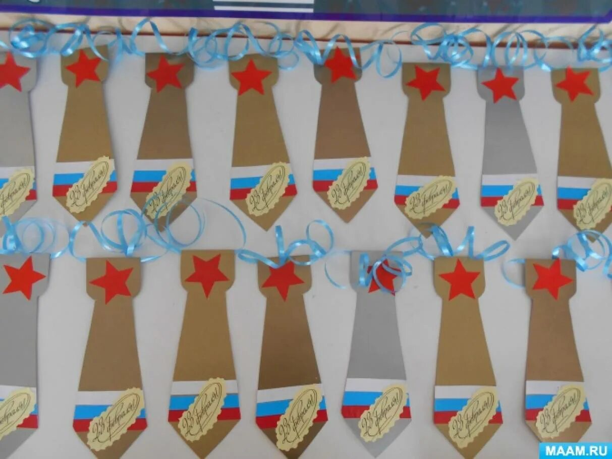 Поделки 23 февраля в детском саду средняя. Поделки детей к 23 февраля в детском саду в старшей группе. Галстуки на 23 февраля в детском. Подарки для пап в средней группе. Подарки для пап старшая группа.