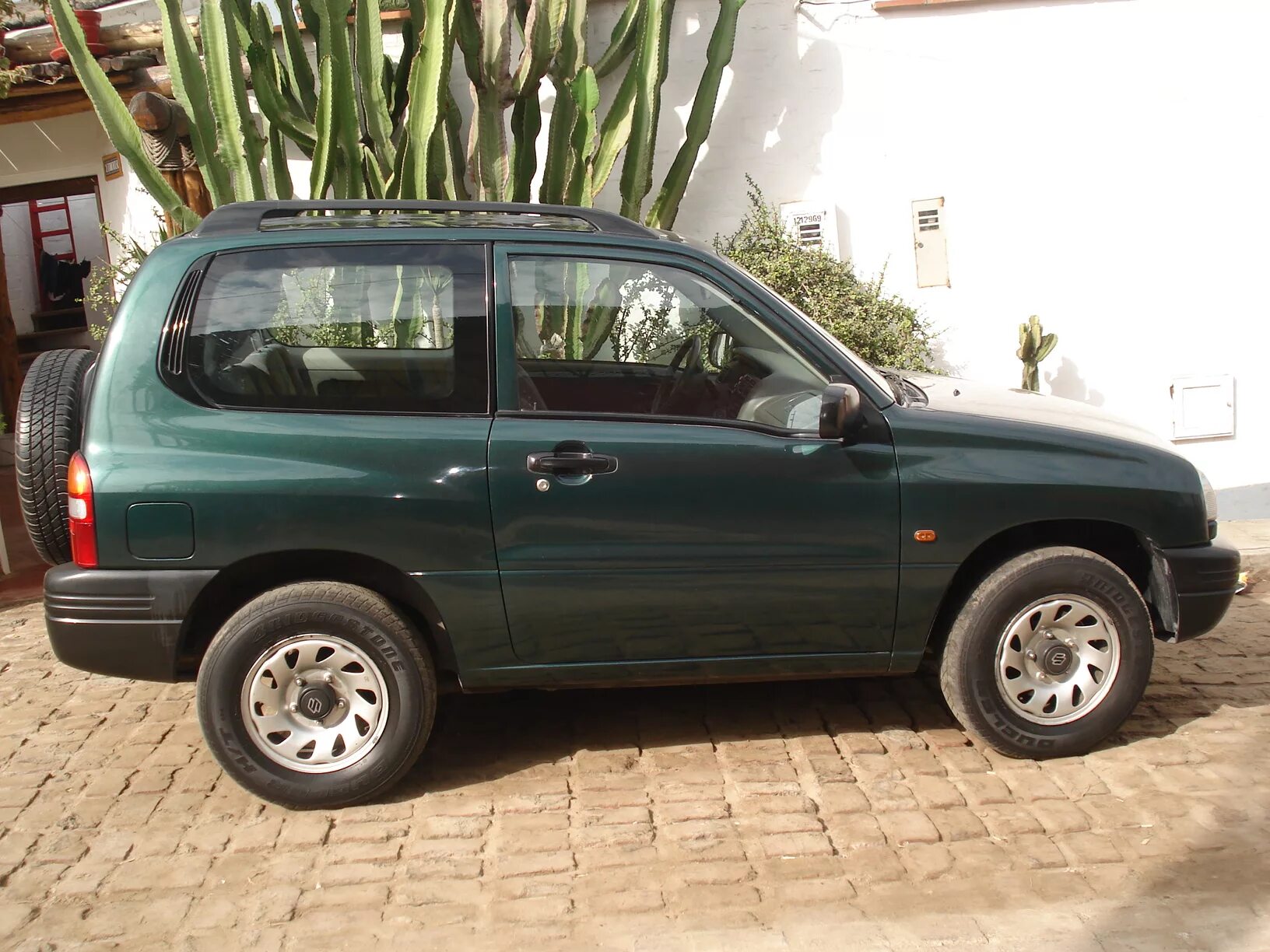 Suzuki vitara 2000 год. Гранд витара 2000. suzuki vitara 2000. suzuki grand vitara 2000. сузуки гранд витара 2000г.