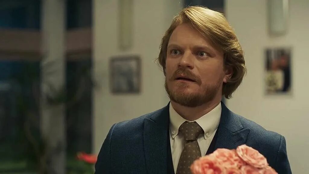 Сашка 2025. Сашка сериал 2025. фильм сашенька 2025. сашка фильм 2025 барон. сашка 2025 актеры.