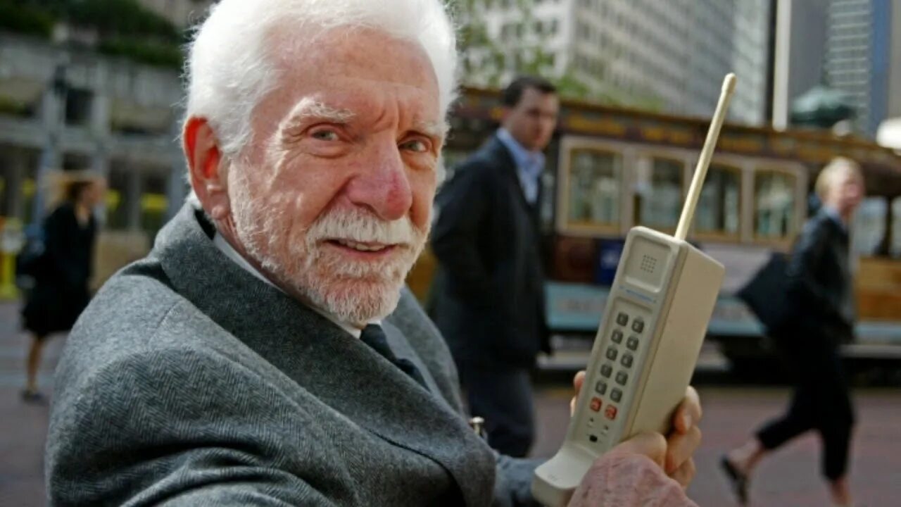 Motorola dynatac 8000x (1983 год). Первые мобильные сайты. Первые мобильные сайты. Motorola dynatac 8000x (1983 год). Motorola dynatac 8000x.