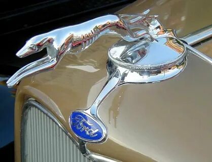 Значки на капотах автомобилей