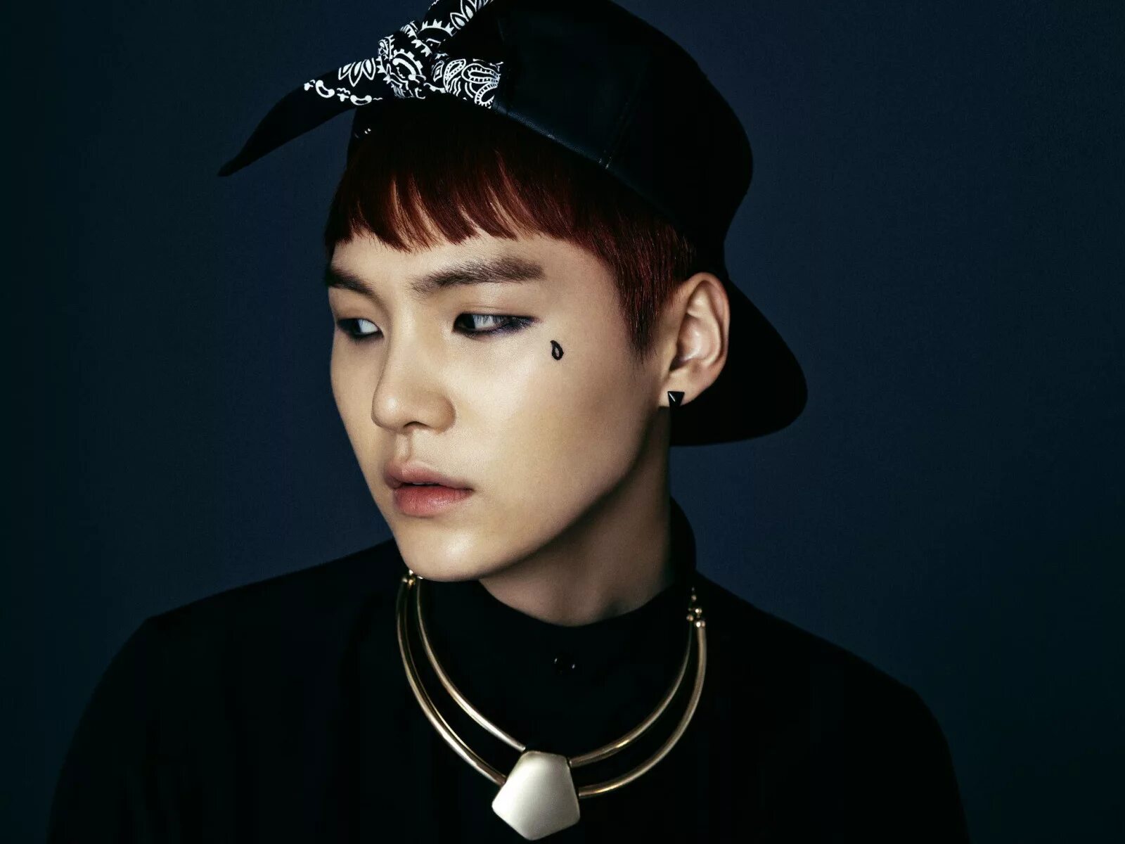 Что такое шуга. Шуга бтс. bts suga. битиэс юнги. бтс 2014 юнги.