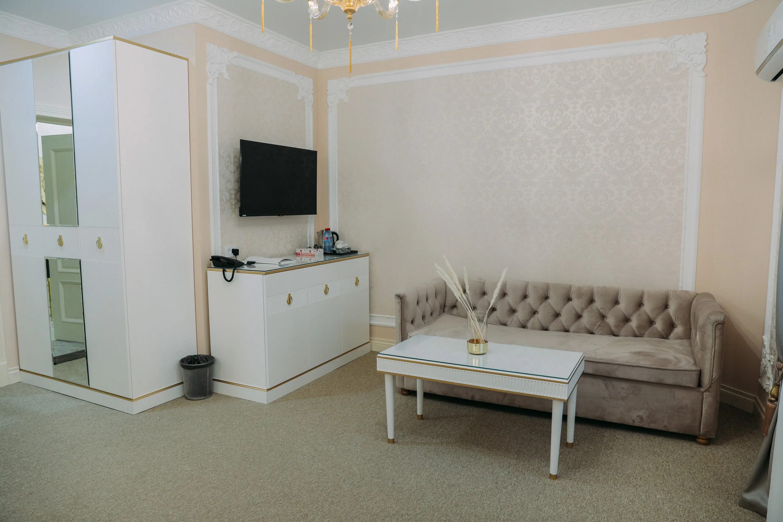 Бутик отель дербент. Дербент бутик отель 4*. Пальмира дербент гостиница. Дербент бутик-отель 3*. Отель бутик дагестан.