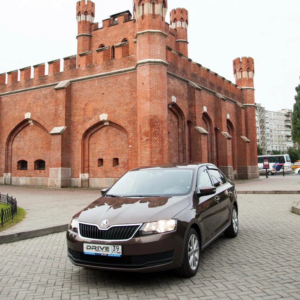 Бастион Калининград машина. Тачки Калининград. Автопрокат Калининград. Калининградская область на машине.