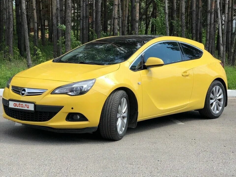Купить б/у Opel Astra J Рестайлинг GTC 1.4 AT (140 л.с.) бензин автомат в Красно
