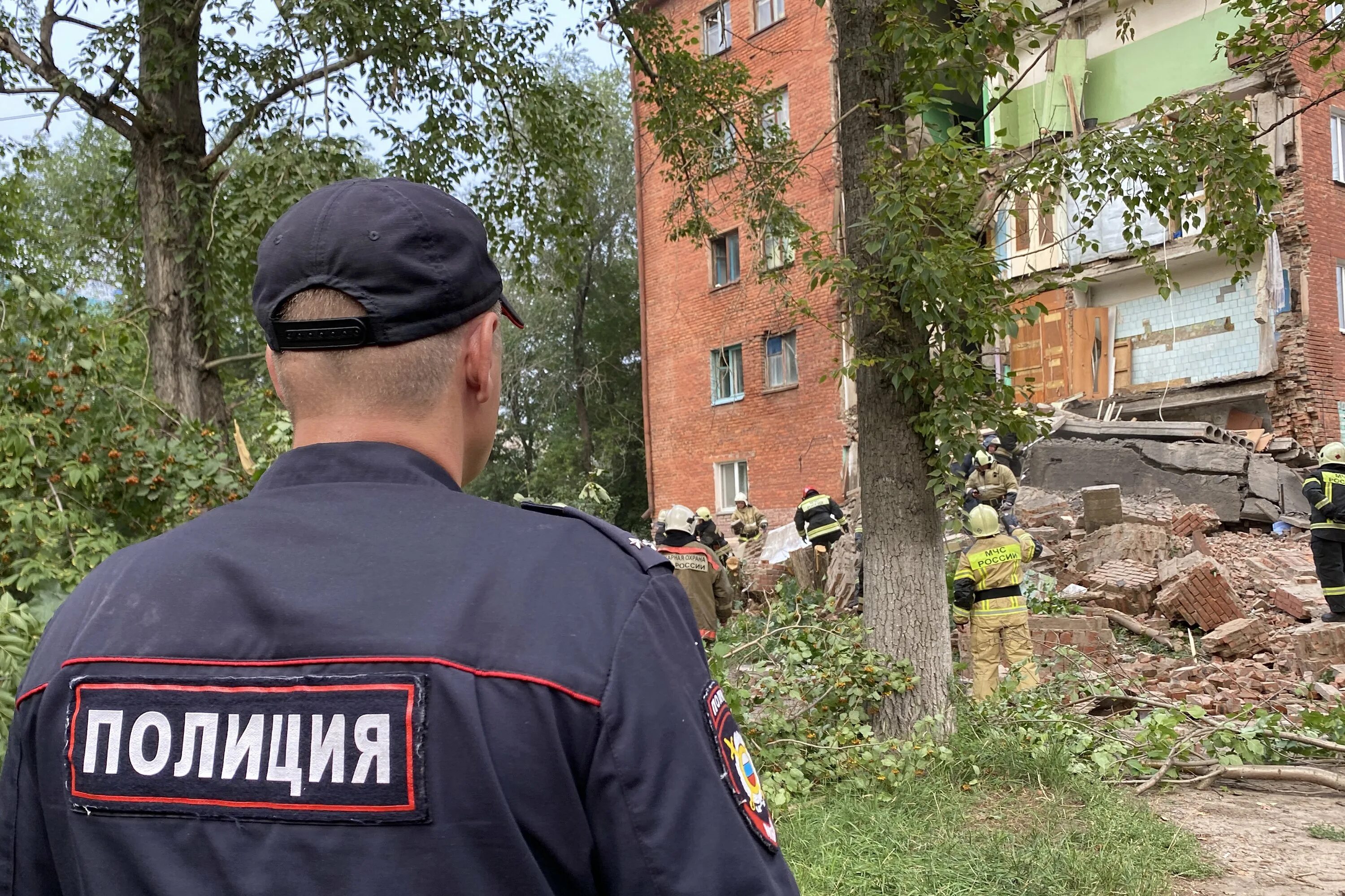 Омск обрушение дома 12 августа. Обрушение части дома в Омске. В Омске обрушился дом август 2022. Уголовное дело.