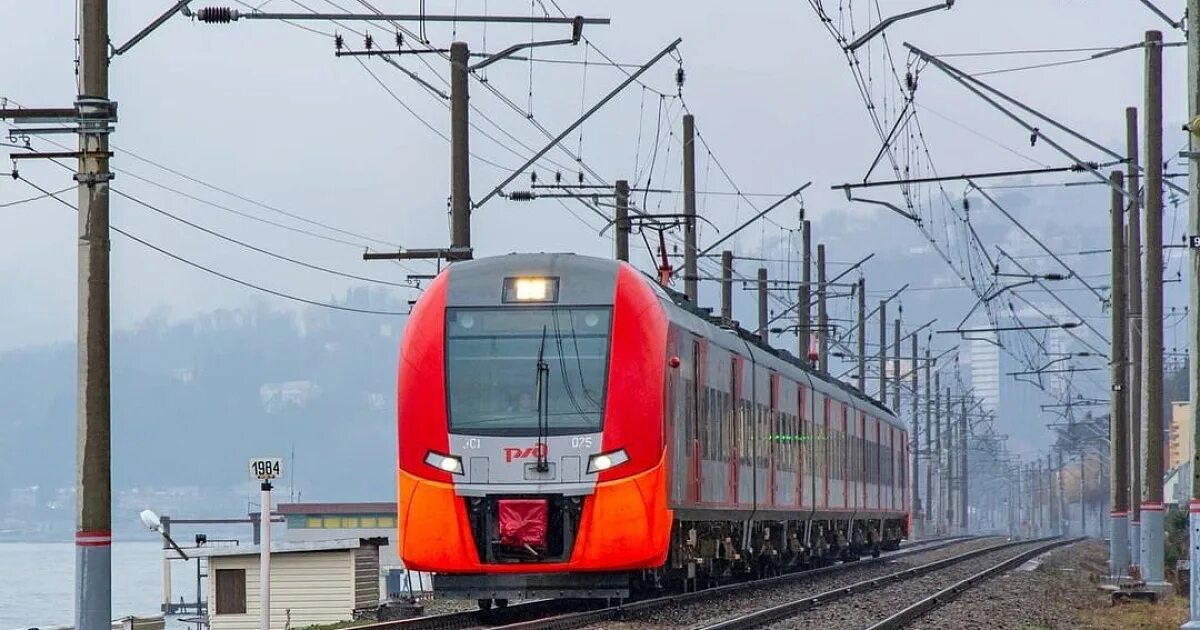 Тимашевск ростов на дону электричка. Электропоезд Краснодар Новороссийск. Электричка Краснодар Новороссийск. Ласточка Новороссийск Краснодар. Краснодар 1 Новороссийск электричка.