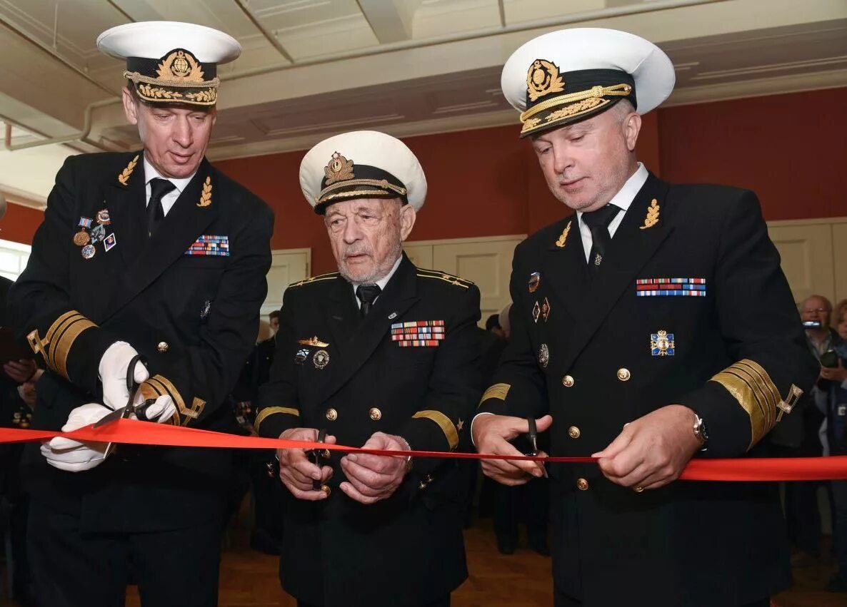 Полярный пол. Полярный конвой александров. музейно северных конвоев.