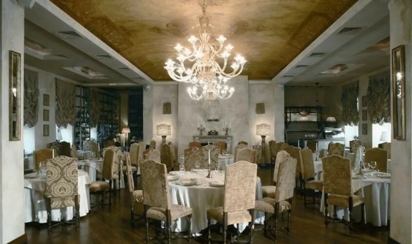 Банкетный. Ресторан на 70 человек. Банкет холл саратов. Рестораны 70 человек. Ресторан bistrot forte dei marmi.