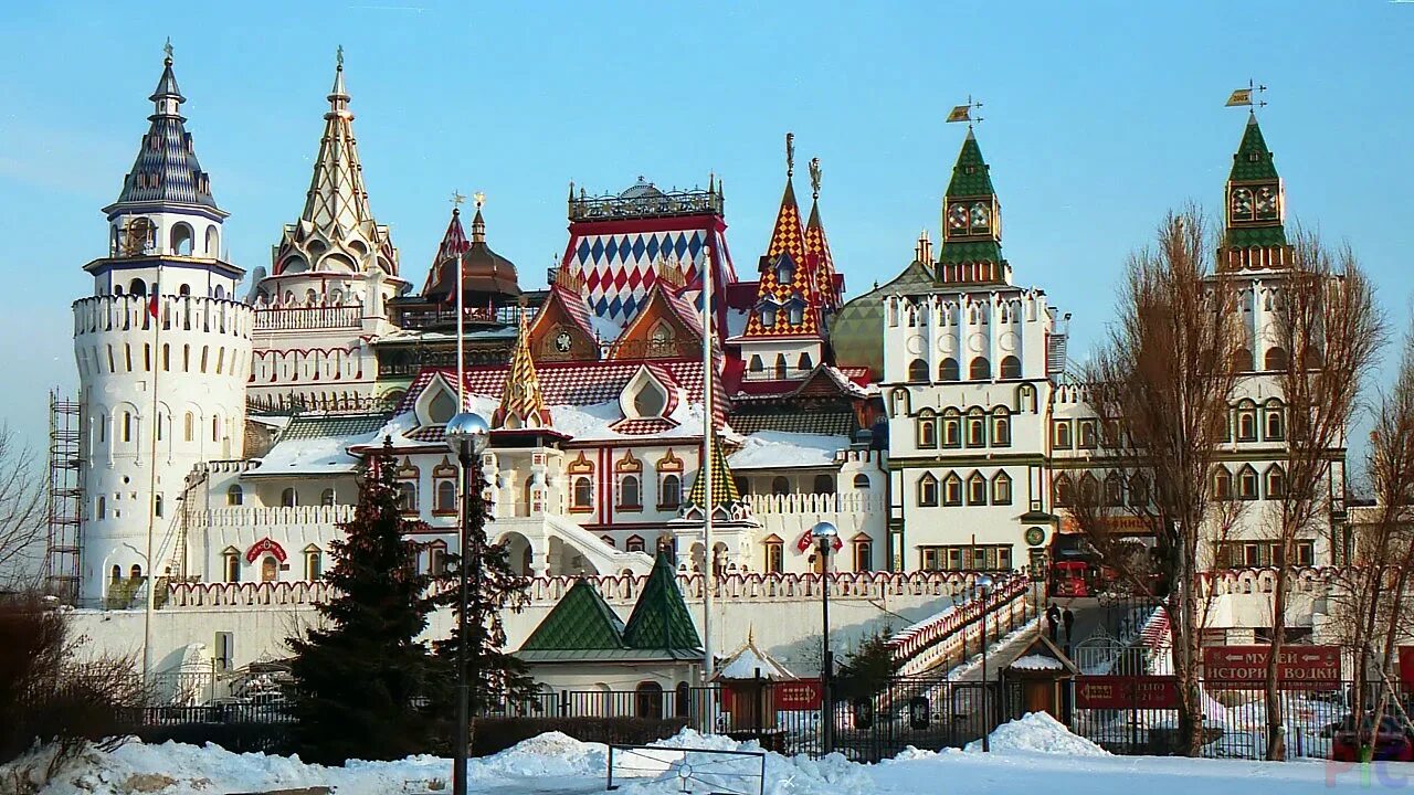 Измайловский кремль программа. Русское подворье кремль в измайлово. измайловский 2025 измайловский кремль. измайловский парк зимой и кремль. измайловский кремль зимой.
