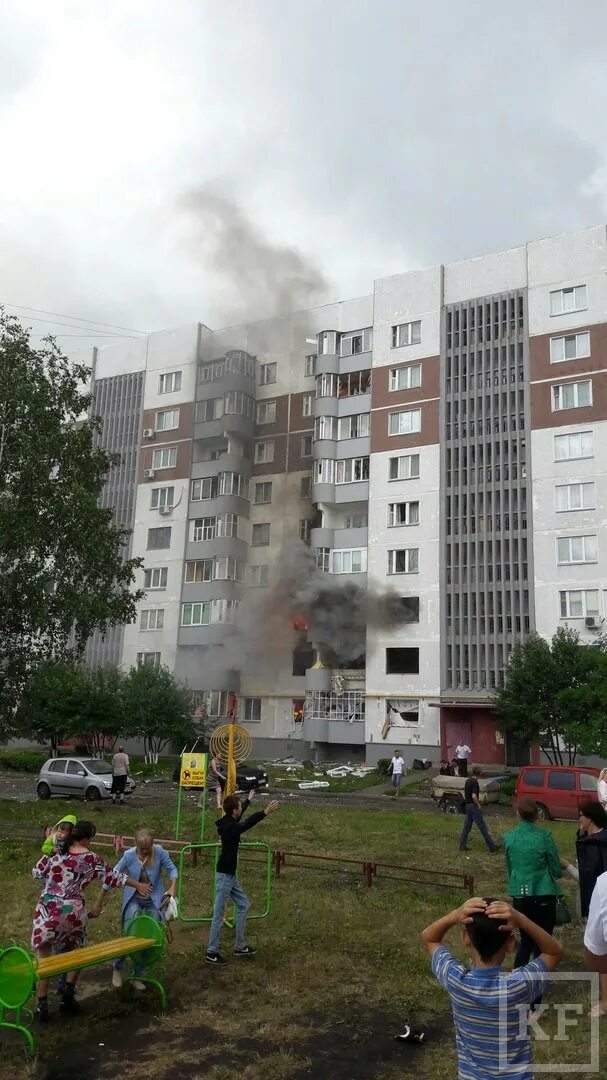 Татарстан взрыв сегодня новости. Набережные Челны взрыв. Взрыв в Набережных Челнах. Взорвался дом в Набережных Челнах. Взрыв дома в Набережных Челнах.