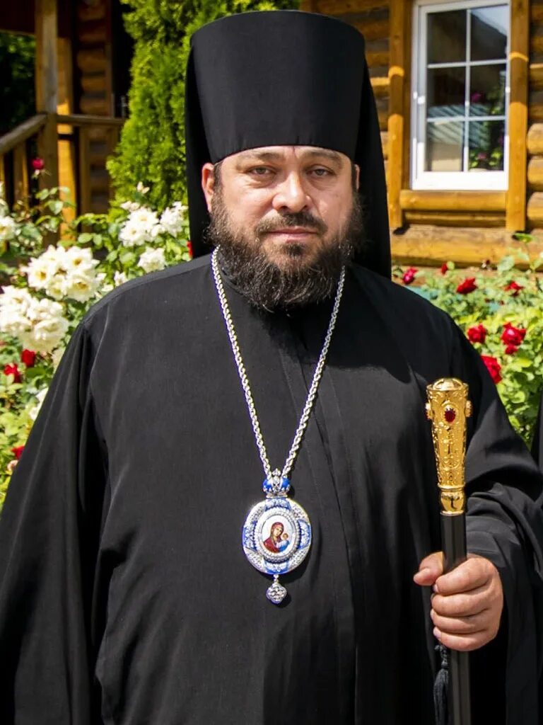 Архимандрит порфирий шутов наместник соловецкого монастыря. Никон миронов екатеринбургский и верхотурский. Епископ елабужский иннокентий викарий. Епископ игнатий григорьев гурьевский. Епископ нестор тольятти.