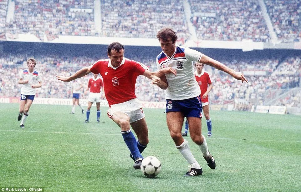 Чехословакия World Cup 1982. Сборная Чехословакии 1982 по футболу. Футбол Чехословакия 1983. Франция Чехословакия 1982.