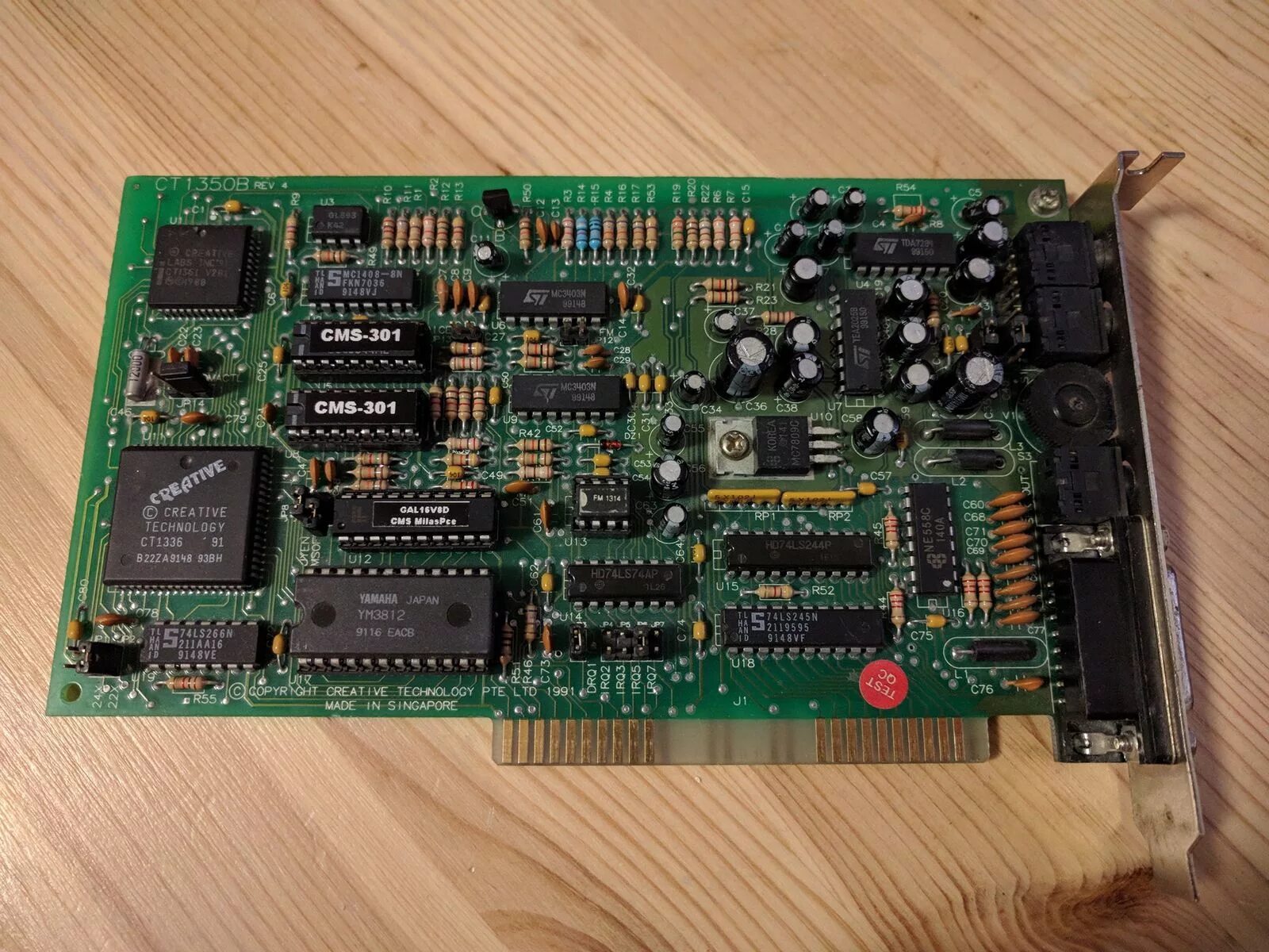 V d c system. Creative music system game blaster. 1987 creative music system. creative music system c/ms. в 1988 году фирма creative labs выпустила устройство creative music system.